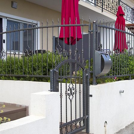 Apartments Marjan Podstrana Exterior foto